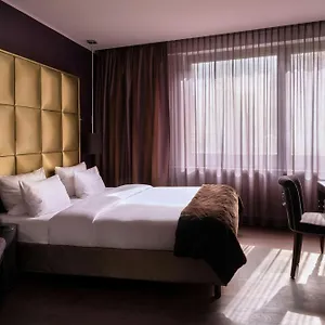 Roomers Frankfurt Central, Autograph Collection Frankfurt am Main